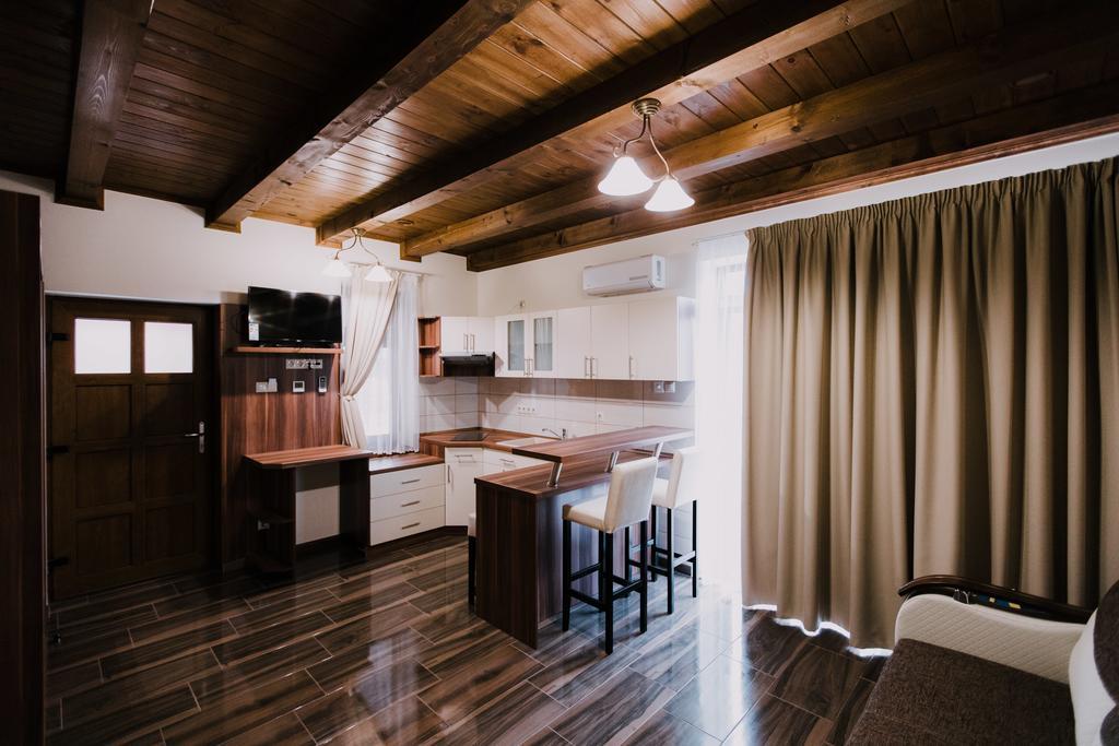 Nemeth Apartmanhazak Mórahalom エクステリア 写真
